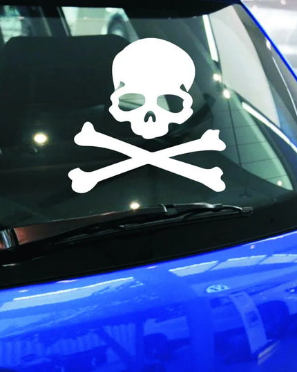 Reflektierender roter Totenkopf Sticker Groessenvergleich