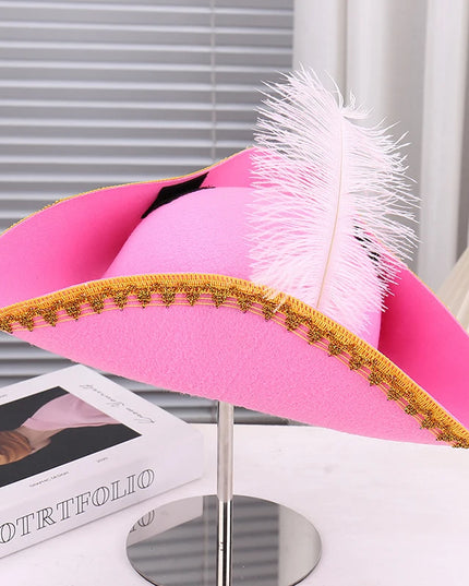 Piratenhut fuer Damen pink mit Feder und goldener Borte