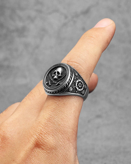 Goldener Jolly Roger Ring aus Stahl