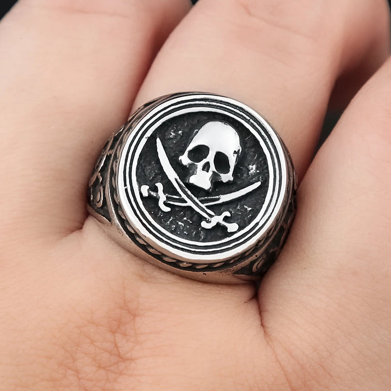 Jolly-Roger Siegelring mit Steuerrad