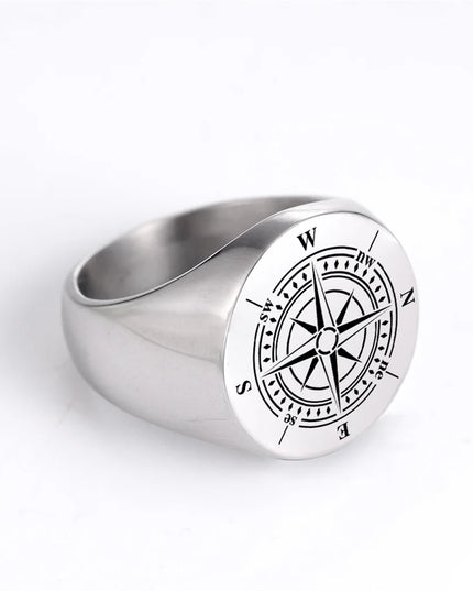 Markanter Kompass-Ring fuer Maenner