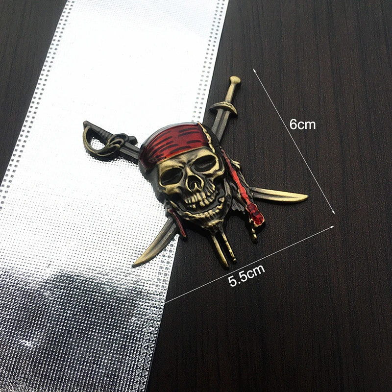 Piraten Emblem Aufkleber 3D Gold Totenkopf Metall mit Massstab