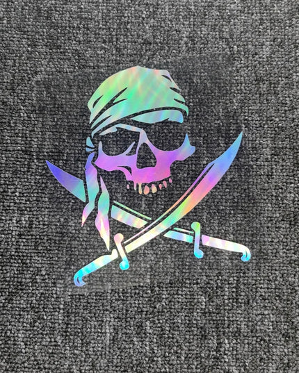Holographischer Piraten Totenkopf Decal auf dunklem Untergrund