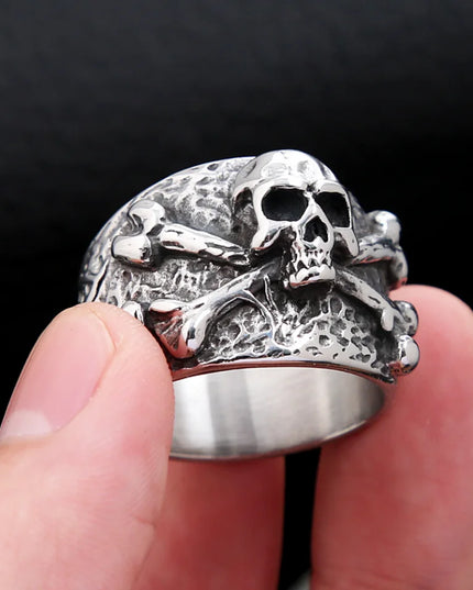 Punk Totenkopf-Ring mit Kreuzknochen