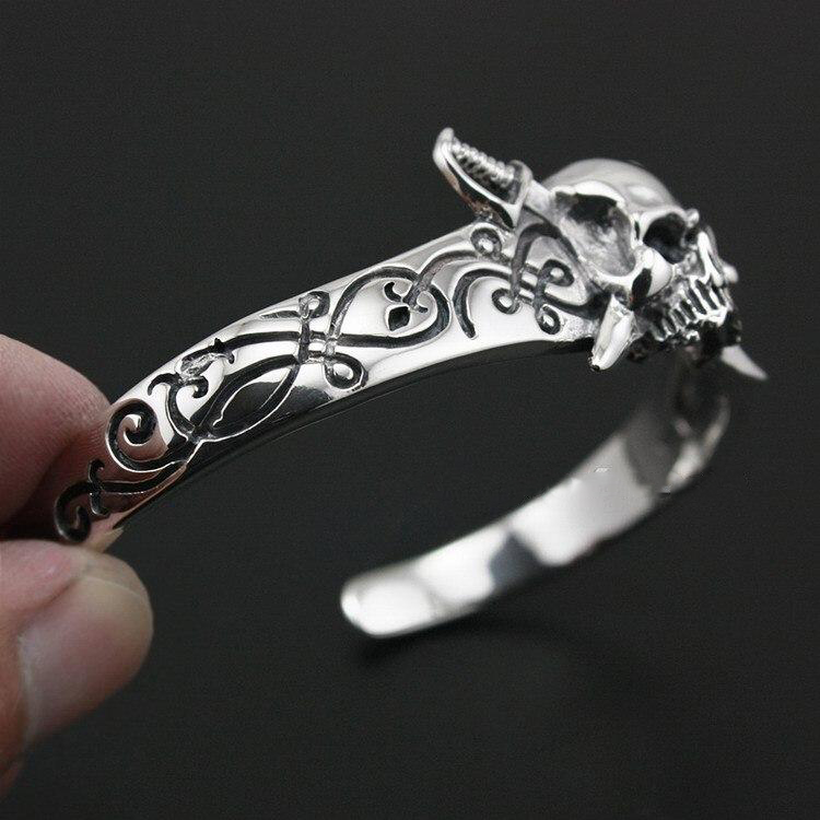 Piratenarmband - Doppel Sabres Schädel